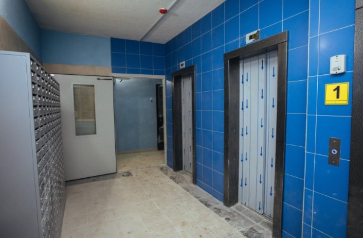 Вячеслав Володин проводит опрос о необходимости замены лифтов в жилых домах