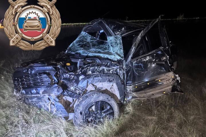 На саратовской трассе опрокинулась "Нива" под управлением 20-летней автоледи