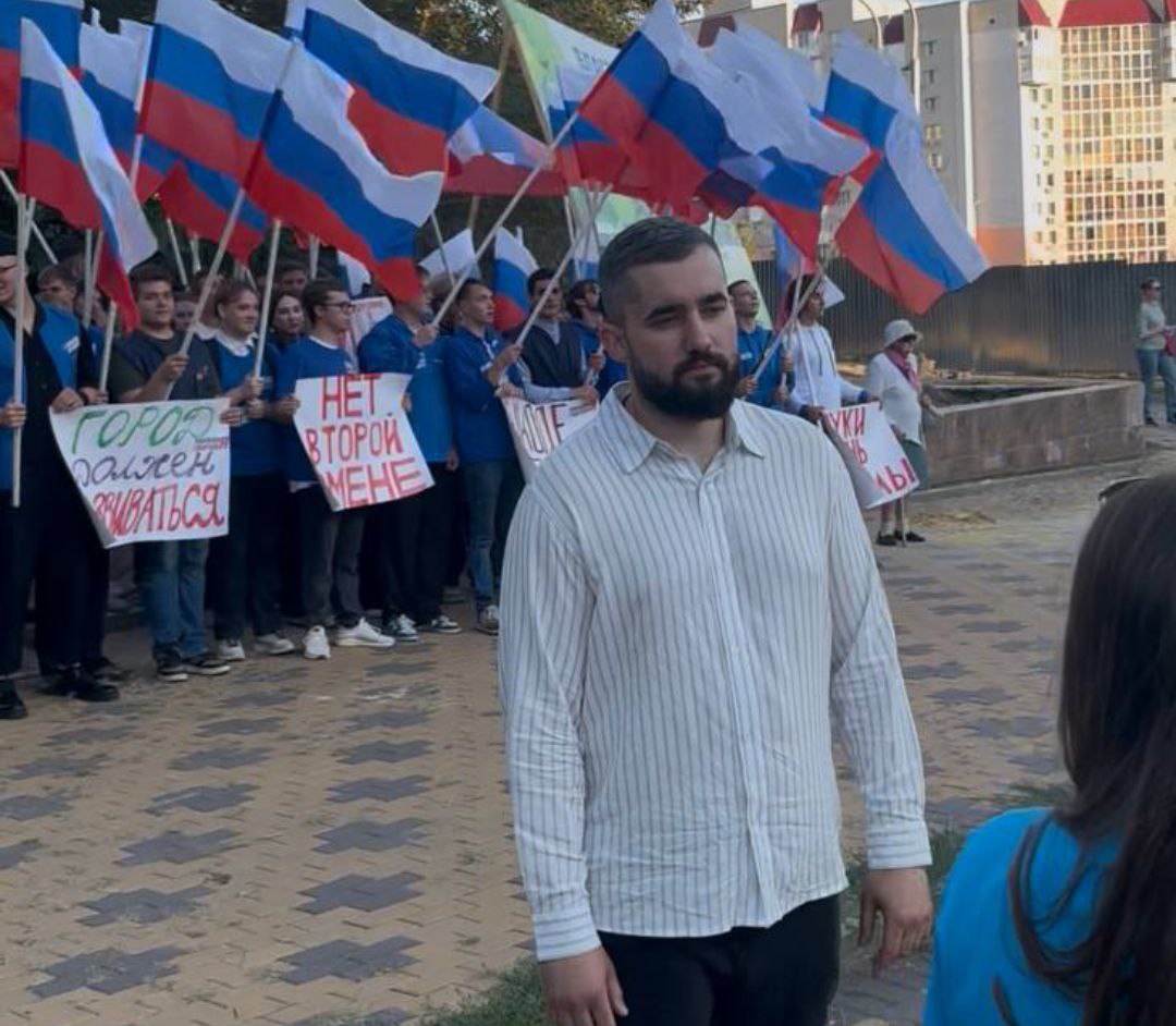 В Саратове родители школьников просят ускорить строительство школы у Дворца пионеров