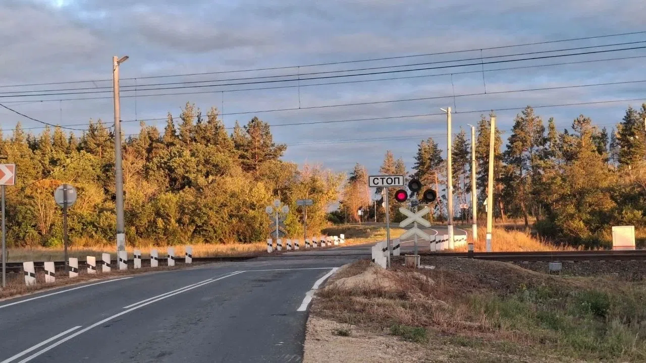 В Саратовской области 2 октября закроют железнодорожный переезд