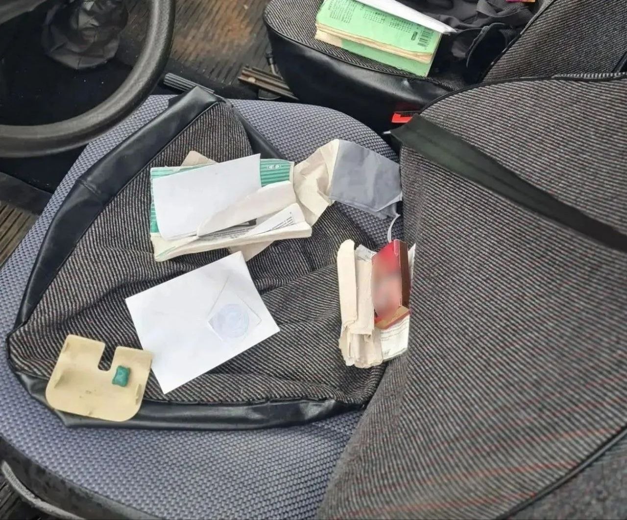 Саратовец прятал наркотики в автохламе