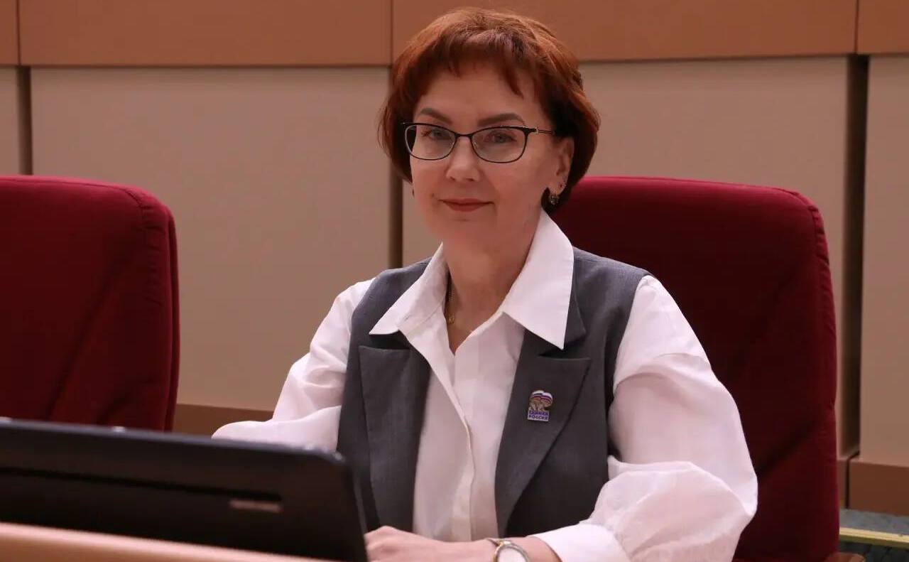 Елена Стифорова
