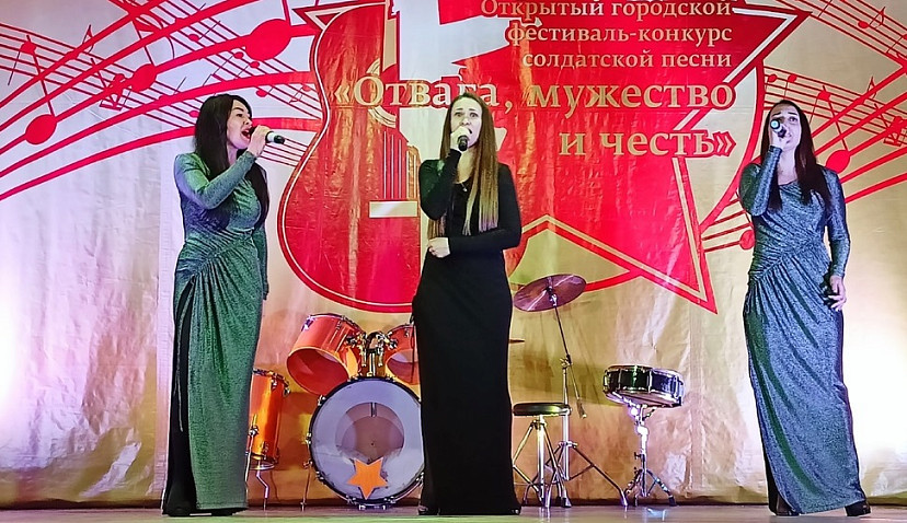 В саратовском Доме культуры пройдет открытый конкурс военной песни