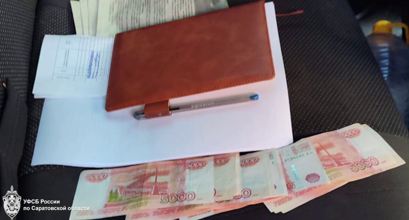 Саратовский предприниматель заплатил 130 тысяч рублей полицейскому, чтобы избежать уголовной ответственности