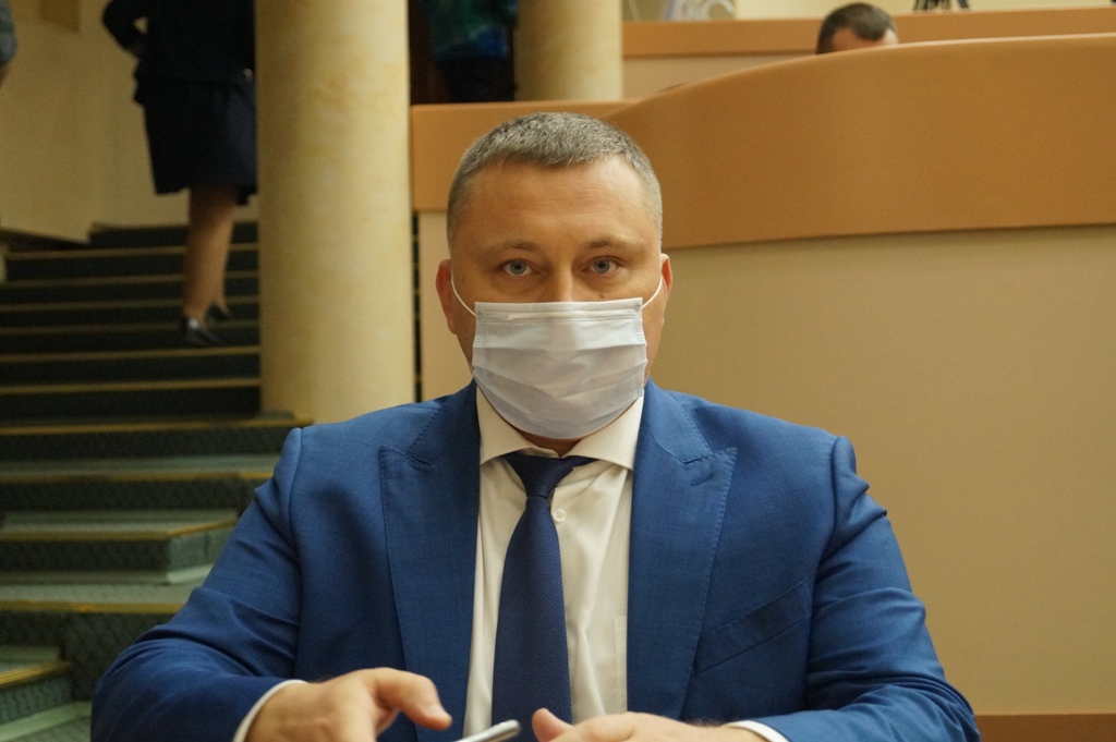 Саратовский губернатор Бусаргин уволил двух глав районов из-за неэффективной работы