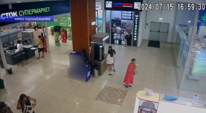 В торговых центрах Саратова полицейские не дали пенсионеркам отправить мошенникам 3 миллиона рублей