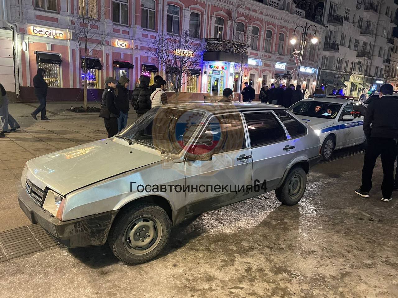 В Саратове подросток катался по проспекту Столыпина на "девятке"