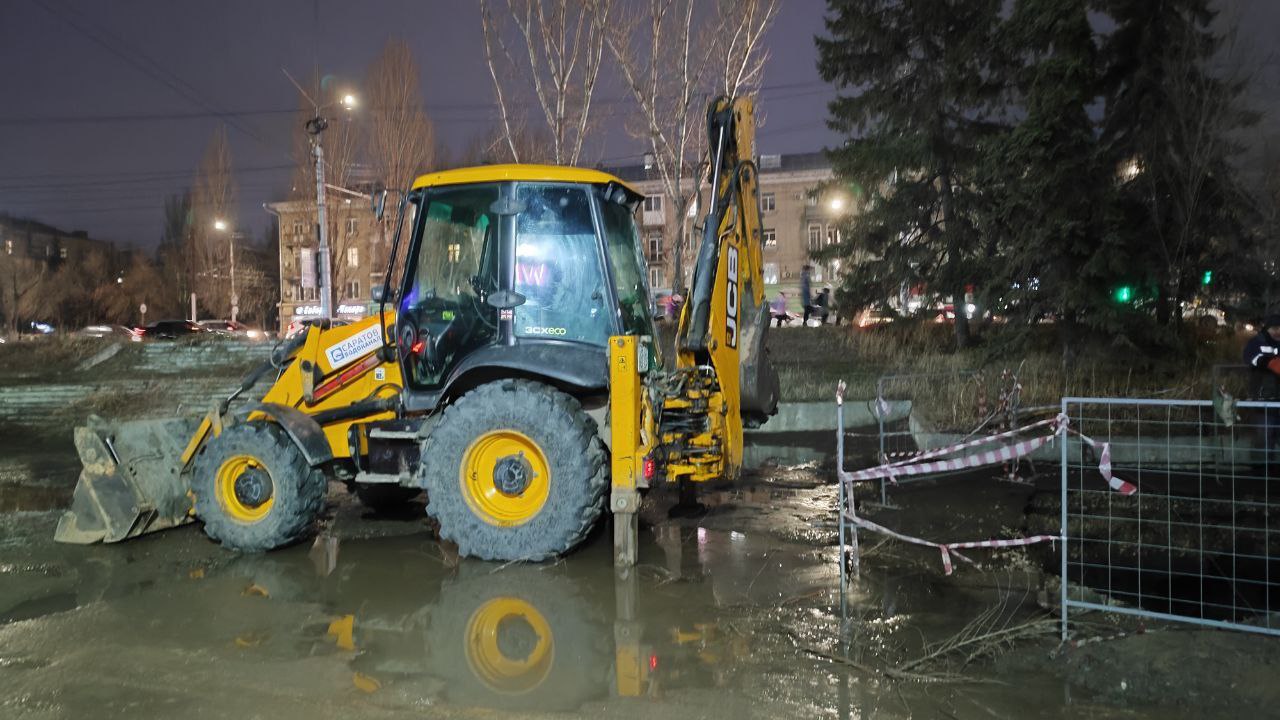 В Заводском районе Саратова жители третий день остаются без холодной воды