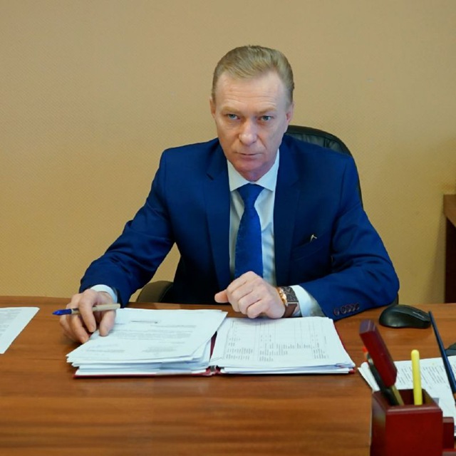 Саратовского министра Сергеева оштрафовали за игнорирование жалобы на водителя автобуса