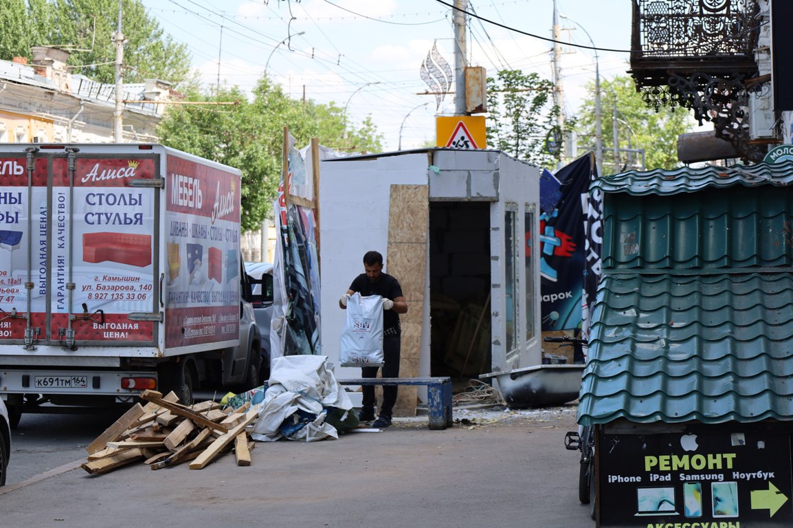 Суд запретил строительство ларька в центре Саратова
