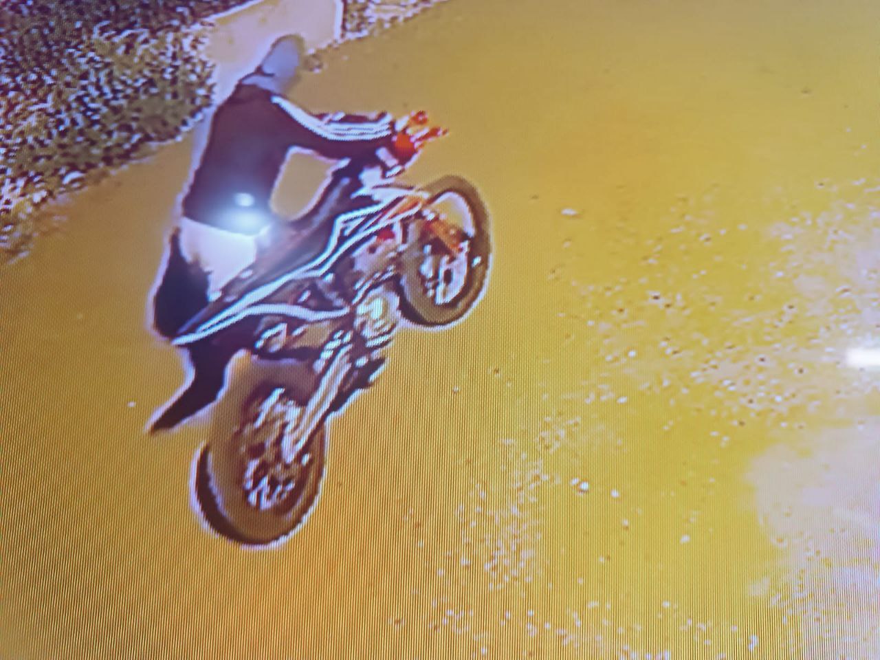 В Саратове 15-летний подросток украл мотоцикл, чтобы покататься, и не смог его завести
