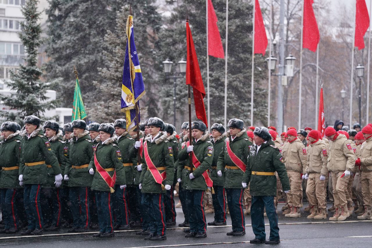 Парад памяти в Самаре 