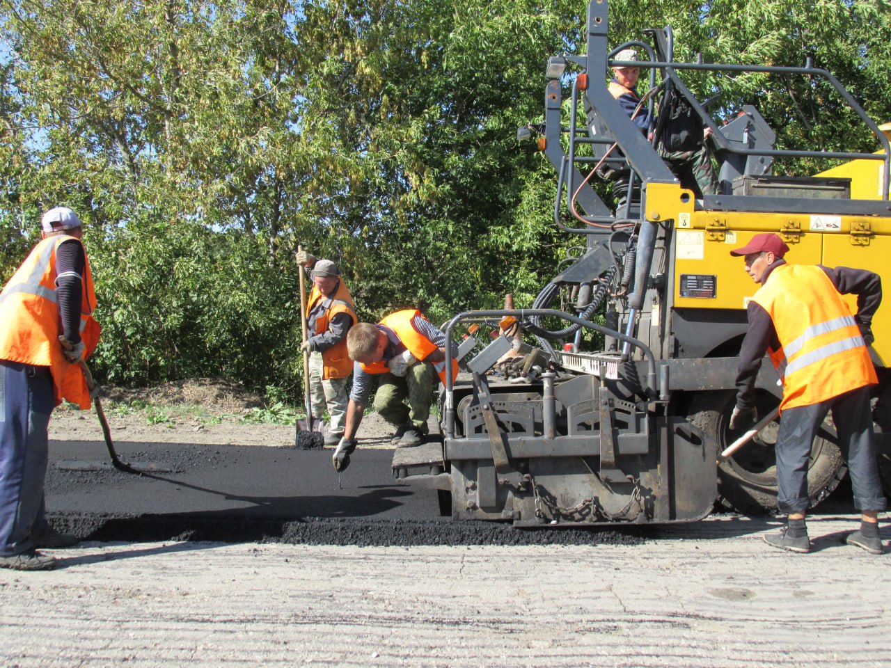 В Саратове в 2025 году отремонтируют более 19 километров дорог