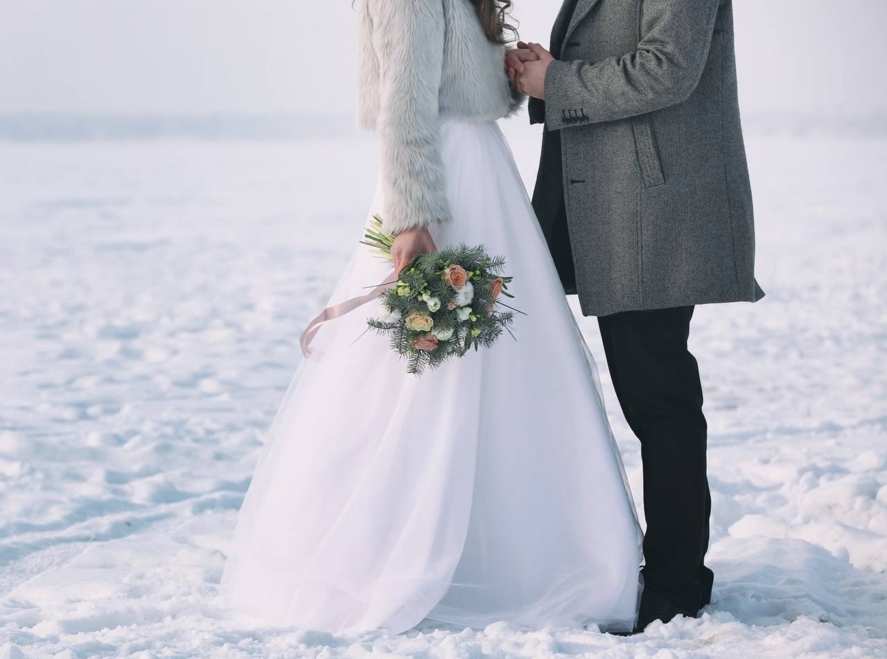 Опубликован график работы саратовских ЗАГСов в новогодние праздники