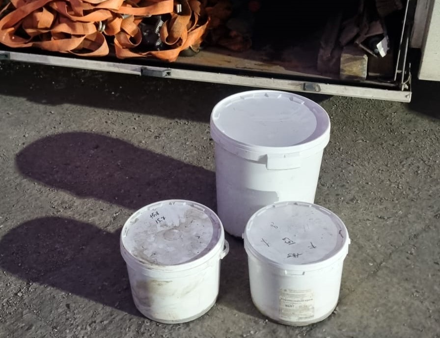 Центнер сомнительного меда не выпустили из Саратовской области