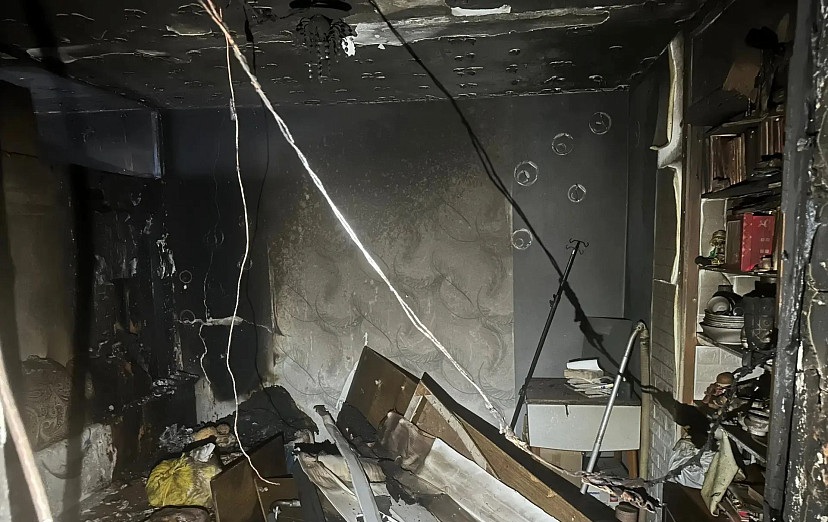 Из загоревшейся пятиэтажки на 2-й Дачной спасли 15 человек Из загоревшейся пятиэтажки на 2-й Дачной спасли 15 человек