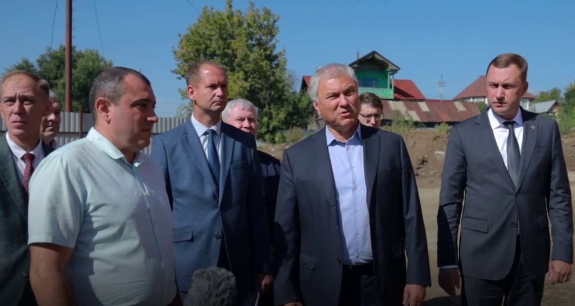 Володин: служебное жилье для врачей Хвалынска достроят к концу года