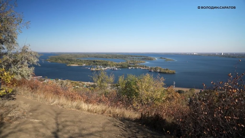 Панорама на Волгу