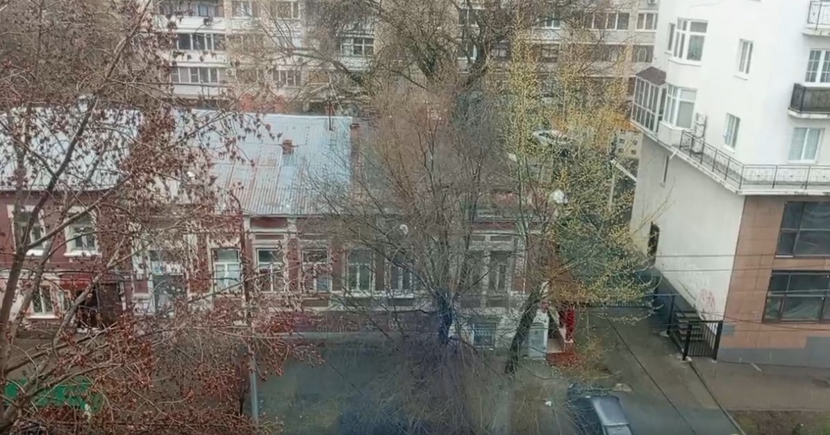 Саратовцев удивил выпавший первый апрельский снег