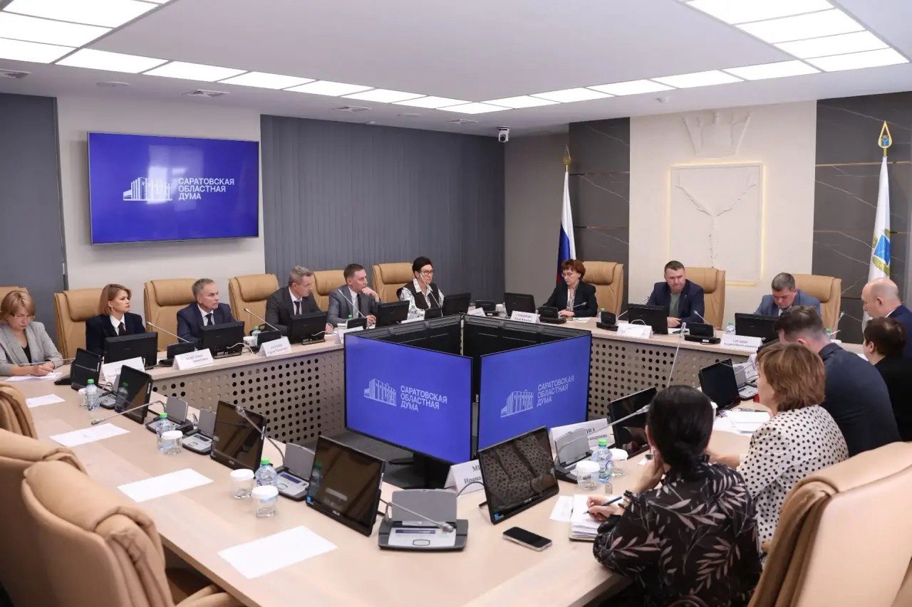 Ускорить поставку вакцины от гриппа призвали депутаты Саратовской облдумы