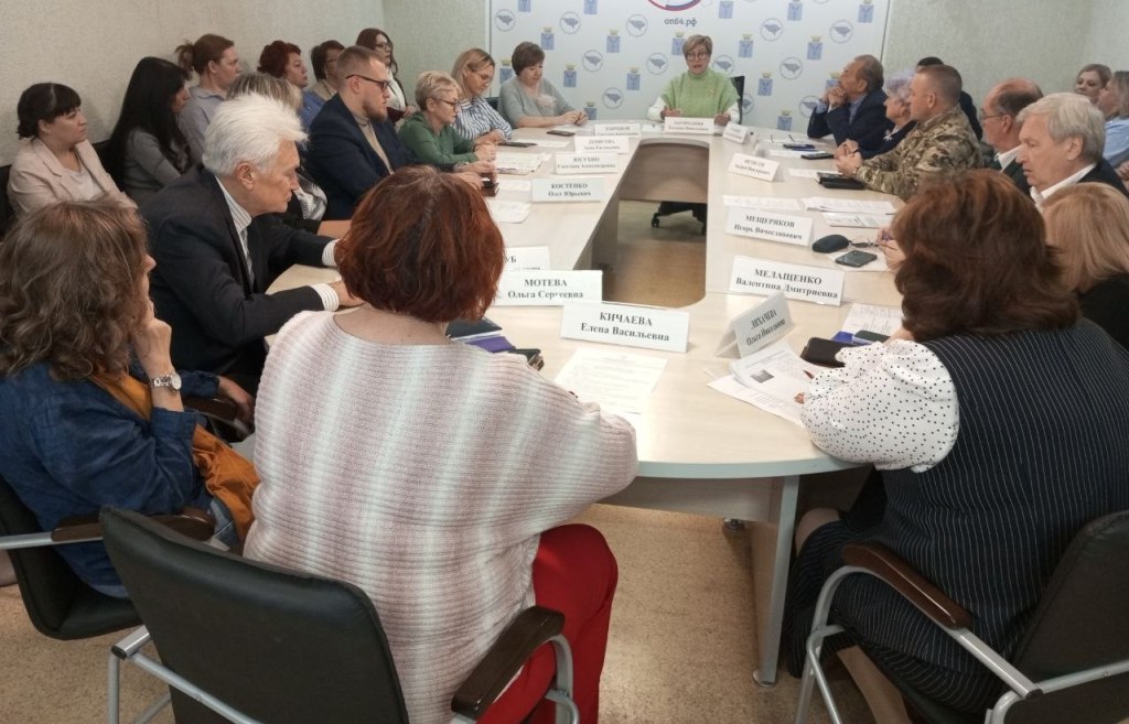 Рейды по выявлению матерящихся подростков предложили проводить в Саратове Рейды по выявлению матерящихся подростков предложили проводить в Саратове