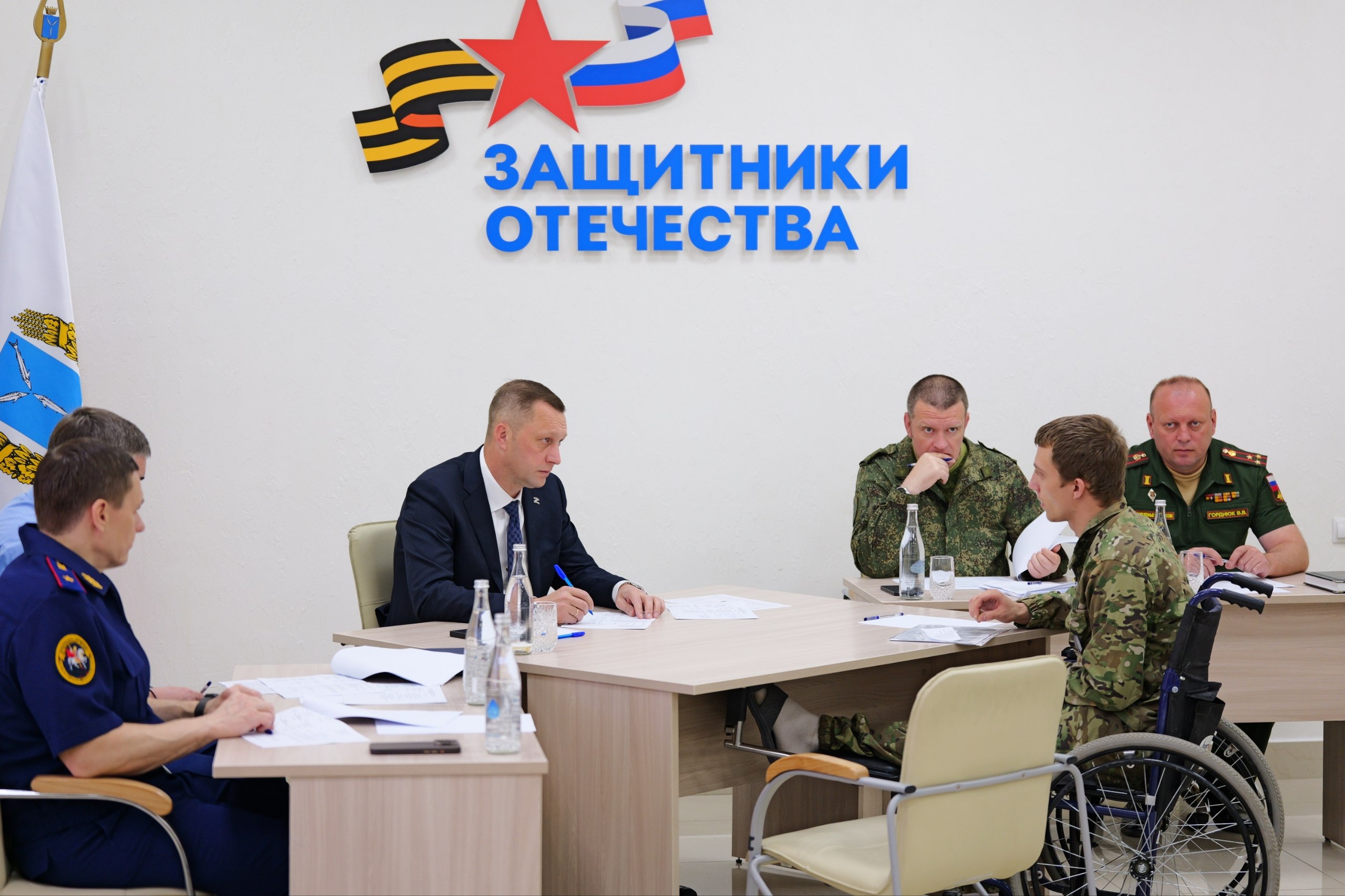 На личный прием к губернатору пришли более 20 участников СВО и членов их семей