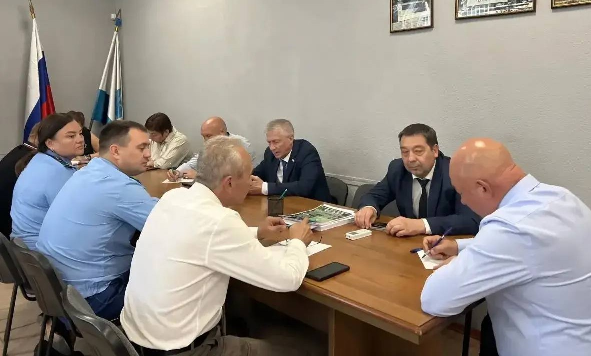 Жильцов обрушившегося дома на Крымской временно эвакуировали Жильцов обрушившегося дома на Крымской временно эвакуировали