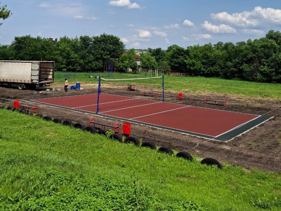 Спортплощадка в Больших Озерках 