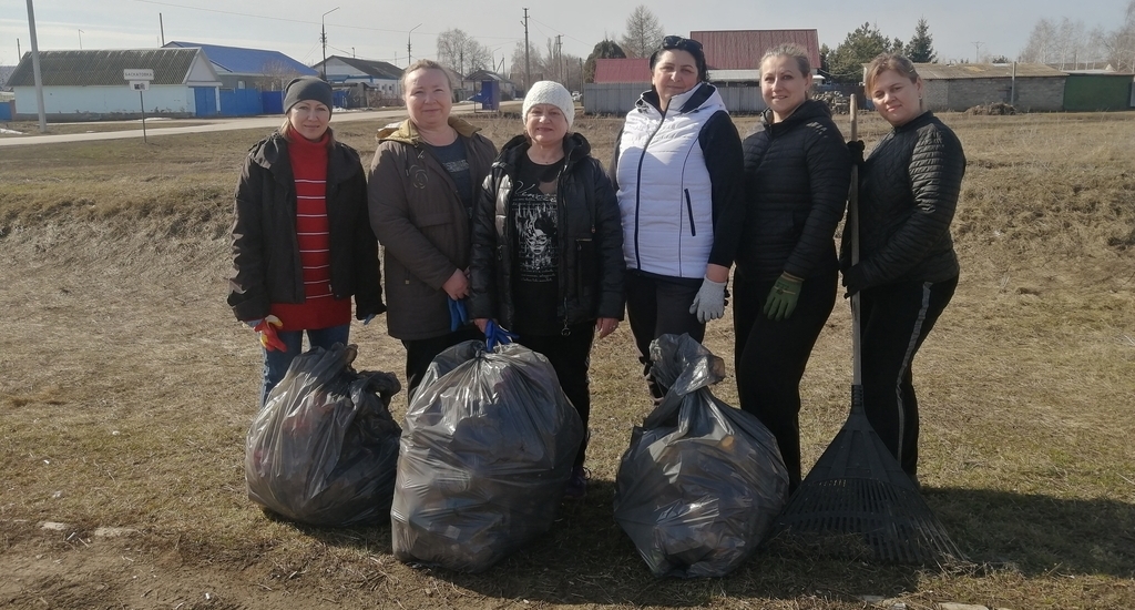 Субботник в Марксовском районе