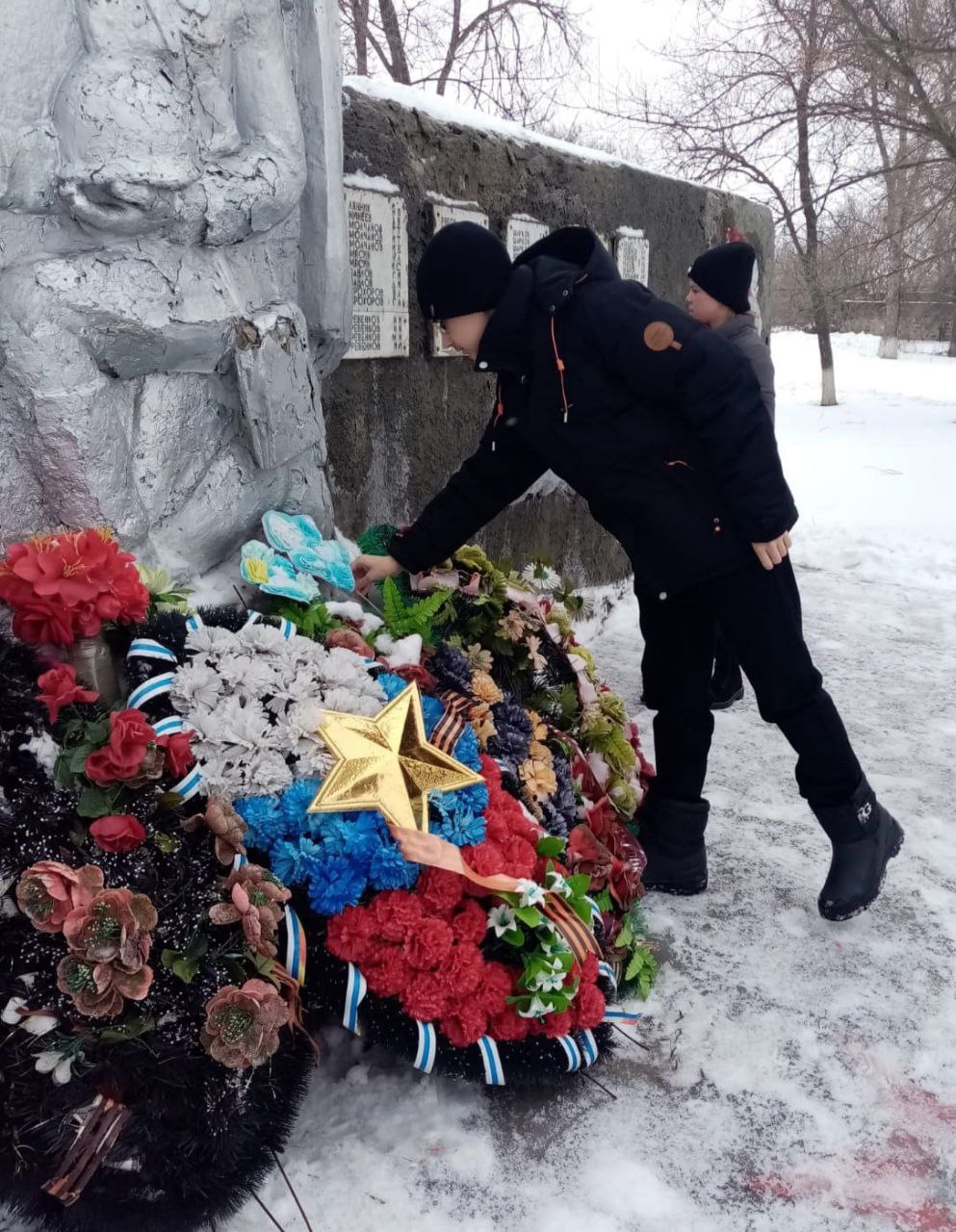 Старый мемориал ВОВ в Полоцком