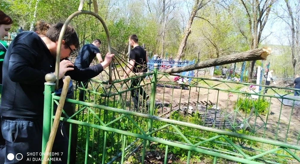 Воскресенское уборка мемориалов