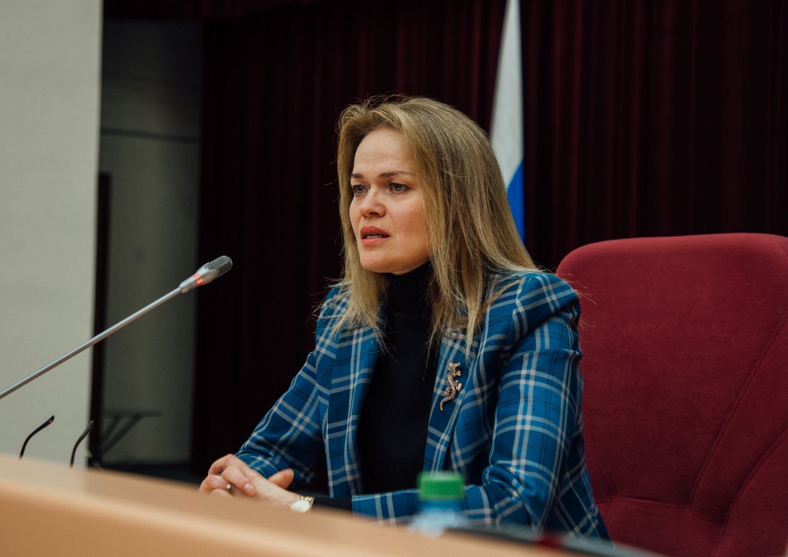 Саратовский омбудсмен Сухова обратилась в полицию после нападения на сторонника строительства школы