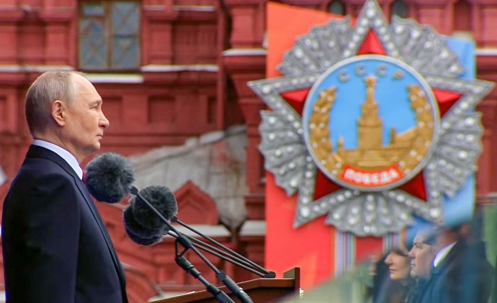 «Победа всегда за нами!»: Владимир Путин выступил на Параде в Москве
