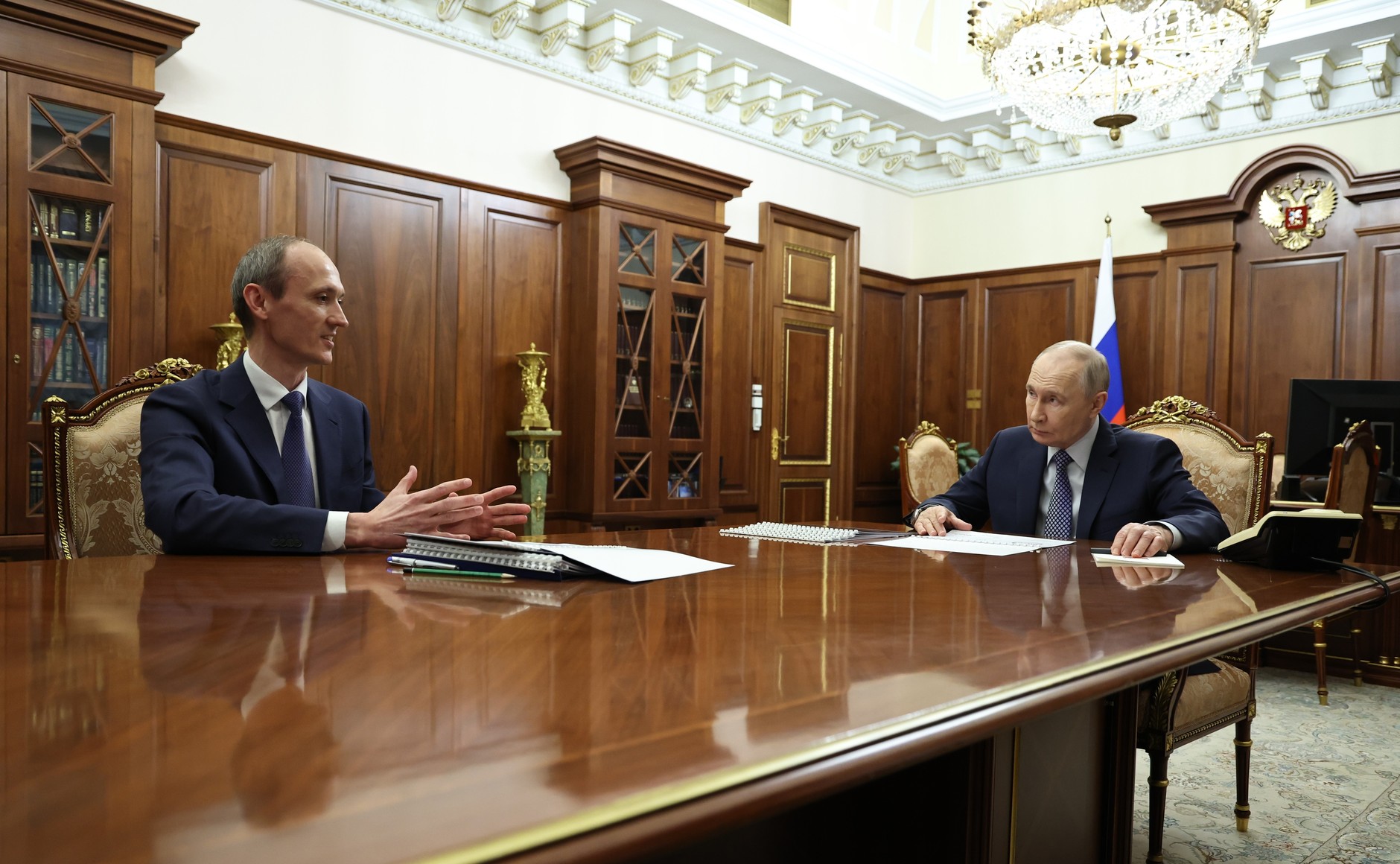 Впервые количество преступлений пошло вниз: Путин обсудил борьбу с кибермошенниками Впервые количество преступлений пошло вниз: Путин обсудил борьбу с кибермошенниками