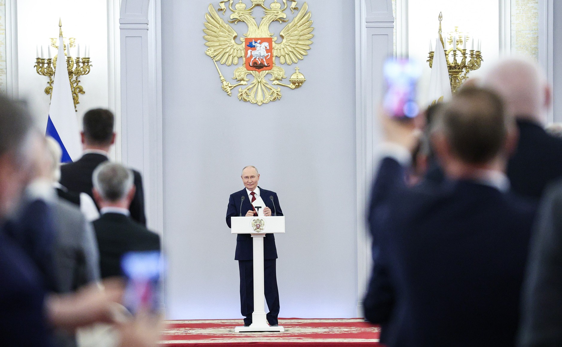 «Проявили преданность Родине»: Владимир Путин обратился к депутатам Госдумы 8-го созыва «Проявили преданность Родине»: Владимир Путин обратился к депутатам Госдумы 8-го созыва