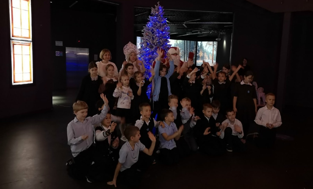 Выставка елочных игрушек 10