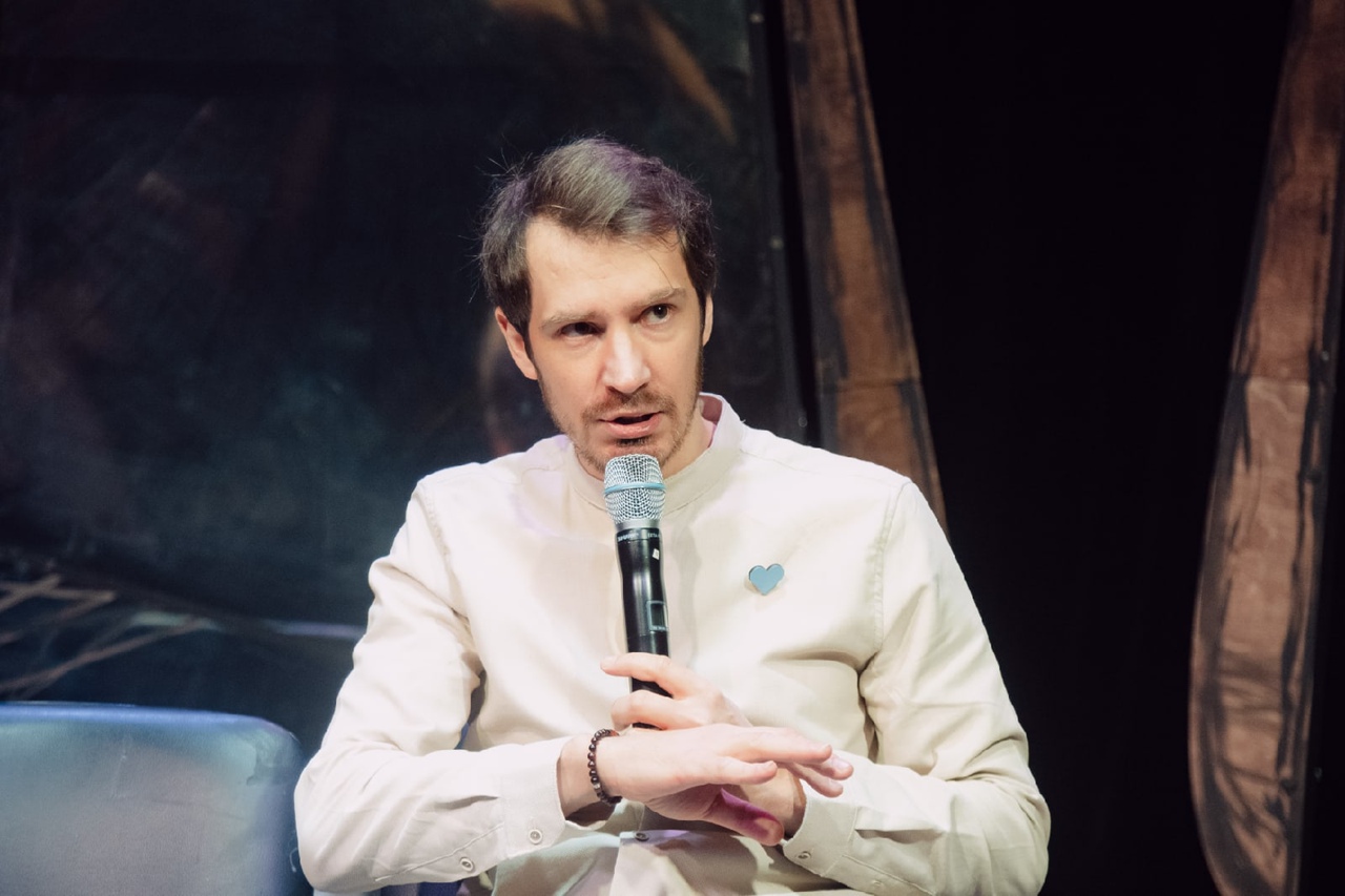 В Саратовском ТЮЗе выбрали нового главного режиссера В Саратовском ТЮЗе выбрали нового главного режиссера