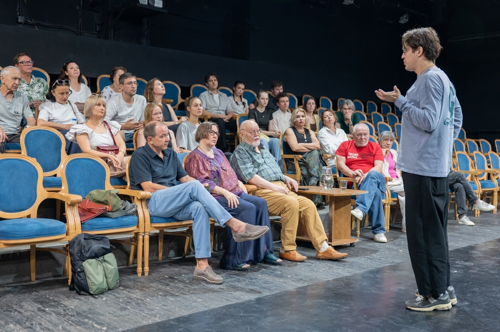 В саратовском театре переосмыслят «Трех сестер» и «Трех мушкетеров»