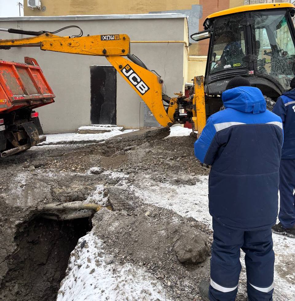 «Везде проблем хватает»: саратовцы массово жалуются Володину на ЖКХ и благоустройство