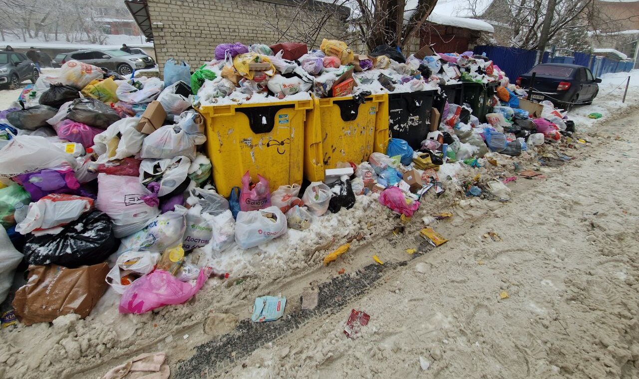 Саратовцы ставят оценку «плохо» по уборке мусора