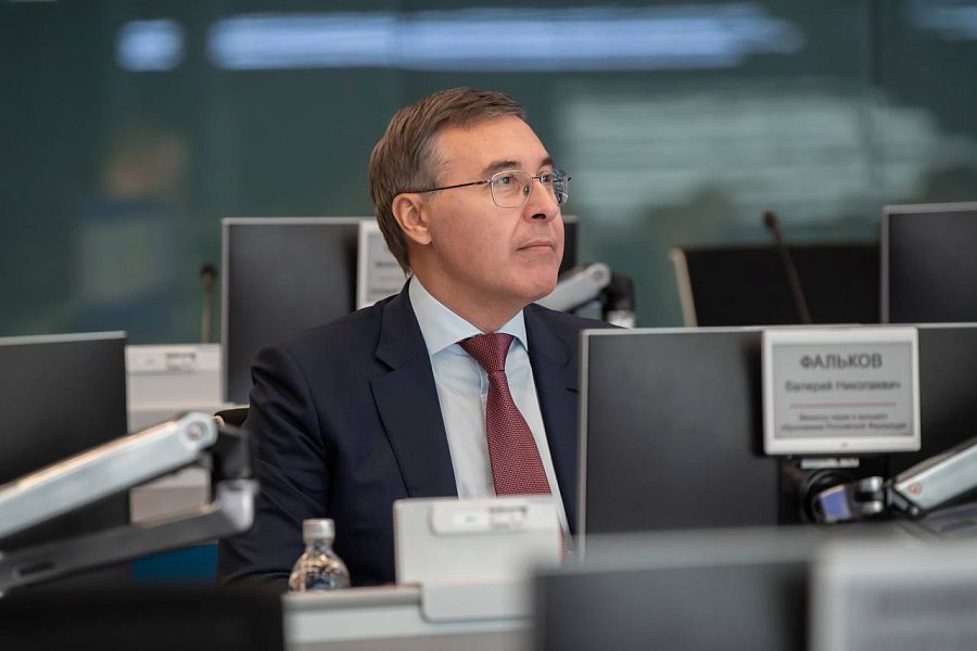 Министр Фальков не назвал Саратовскую область в лидерах по науке