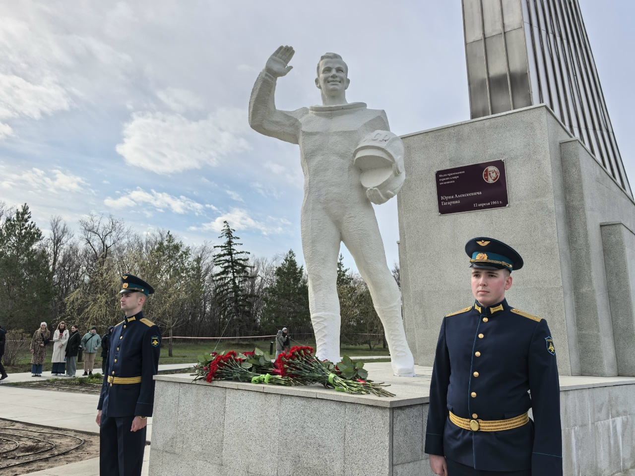 В Энгельсском районе проходят торжества в юбилейный День космонавтики