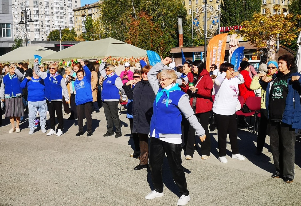 В День пожилого человека саратовским пенсионерам раскрыли секреты активного долголетия