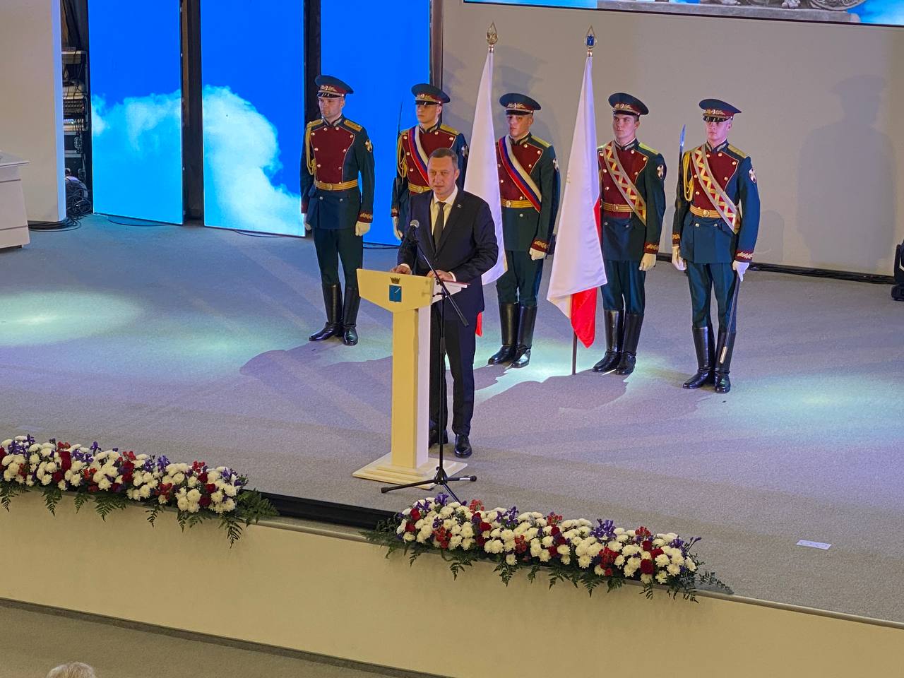 «Ты - часть одного большого целого»: саратовский губернатор поделился, что для него значит День народного единства