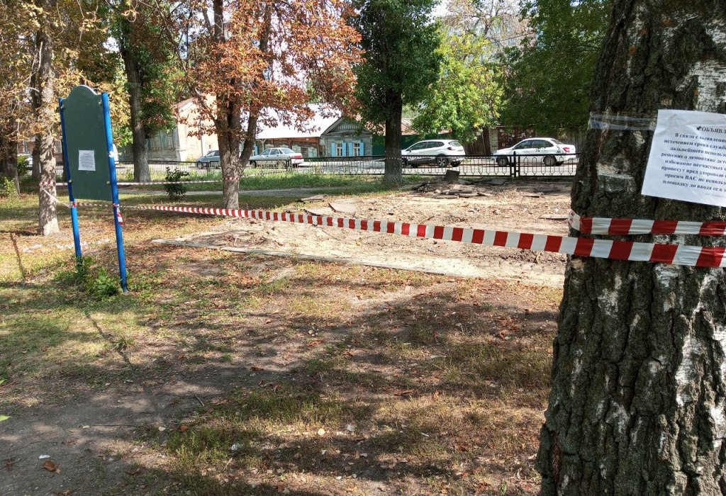 Демонтировали детские площадки 4