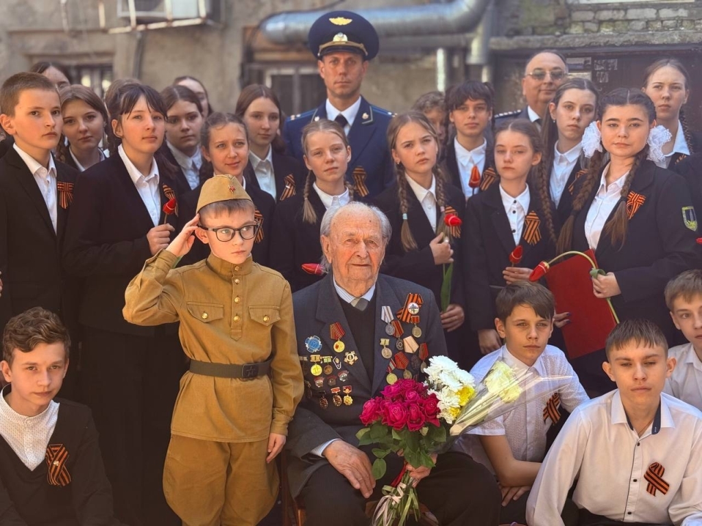 Поздравление Михаила Жукова в Саратове