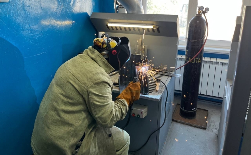 Медсестры и слесари признаны самыми востребованными кадрами в России на 7 лет вперед