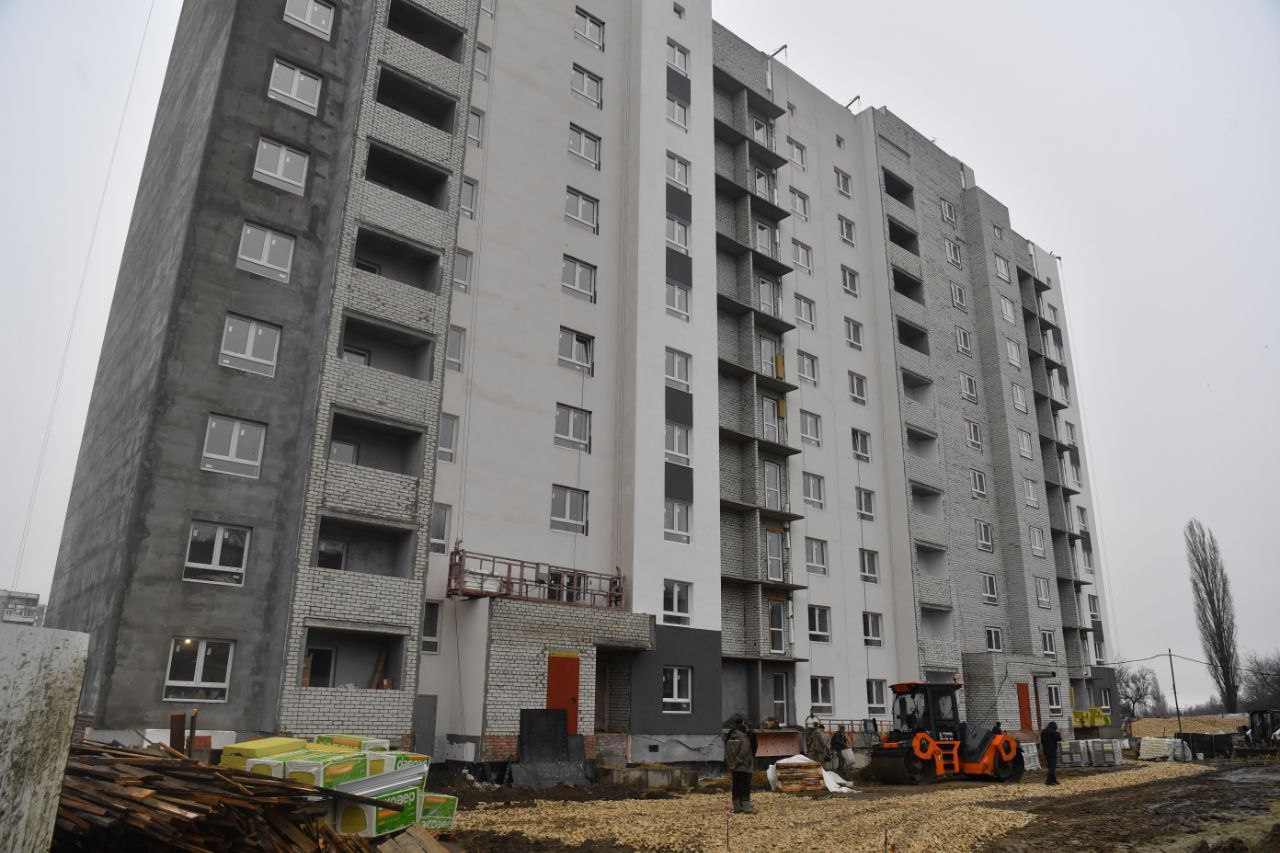 «Светло, уютно!»: саратовцы получают от государства новые квартиры