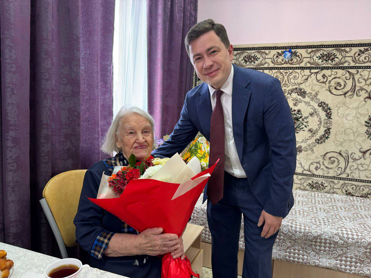 Училась на автоматчика, но воевать не пришлось: саратовскому ветерану исполнилось 103 года Училась на автоматчика, но воевать не пришлось: саратовскому ветерану исполнилось 103 года