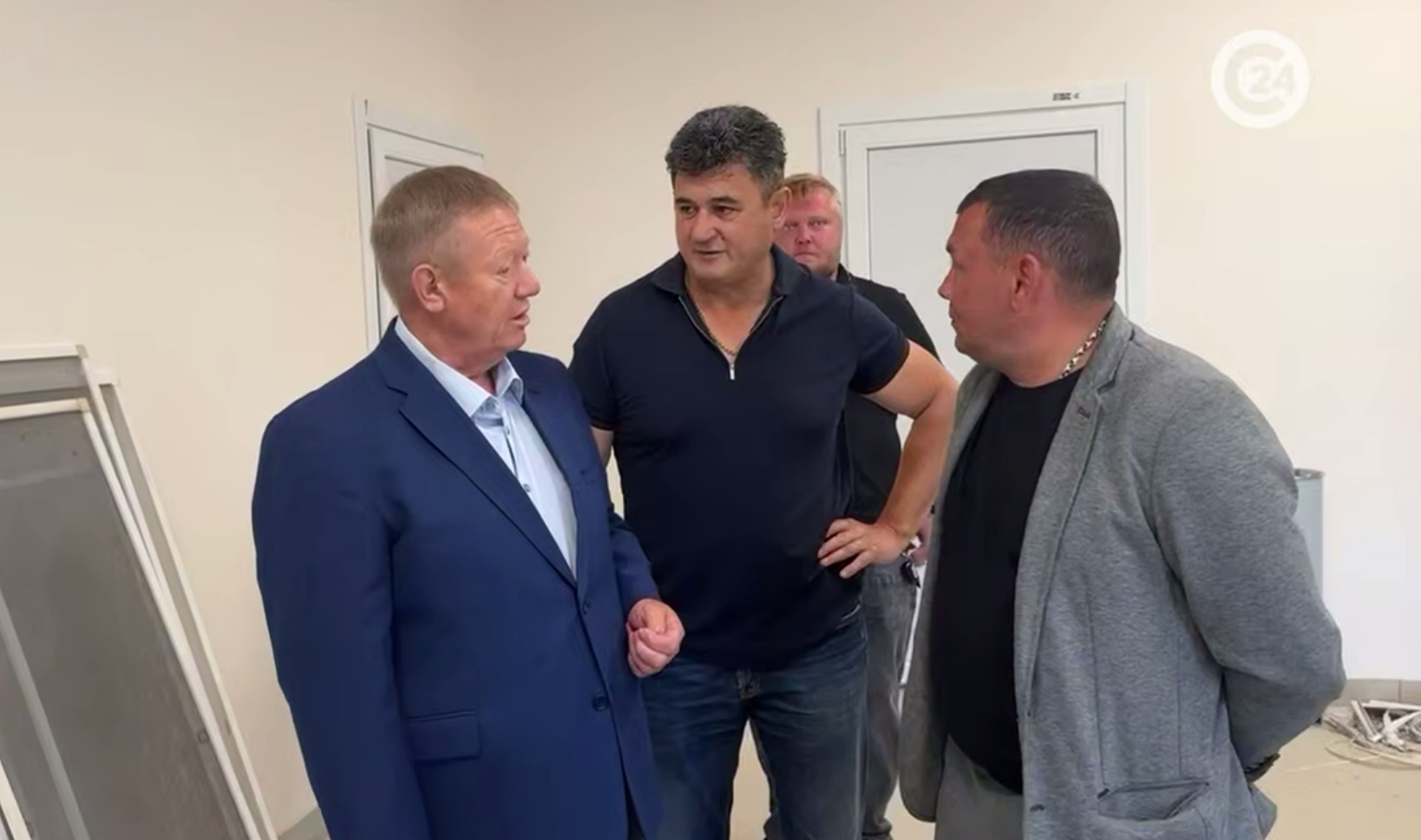 Николай Панков потребовал в течение недели завершить капремонт саратовской школы Николай Панков потребовал в течение недели завершить капремонт саратовской школы